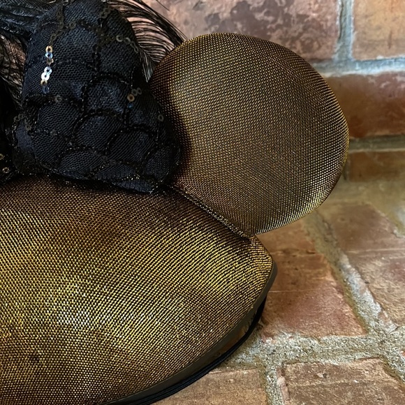 NWT Disney Park Mickey Minnie Gold Ears Sequined Bow Feather - Picture 3 of 9
